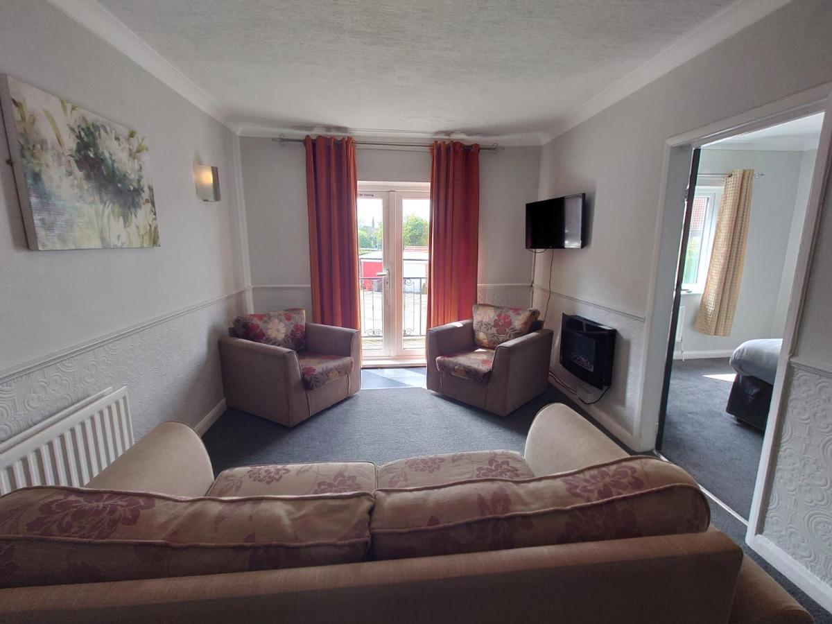 Coasters Holiday Apartments Skegness Bagian luar foto
